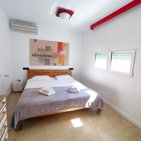 Villa Haygon Private Heated Pool, Bbq & Sauna 圣维森特德尔拉斯佩奇 外观 照片
