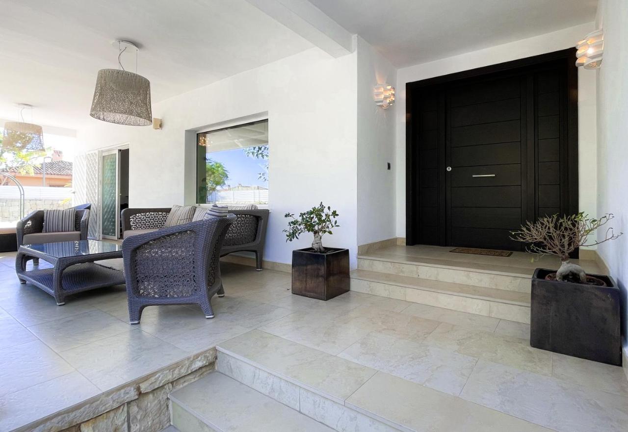 Villa Haygon Private Heated Pool, Bbq & Sauna 圣维森特德尔拉斯佩奇 外观 照片